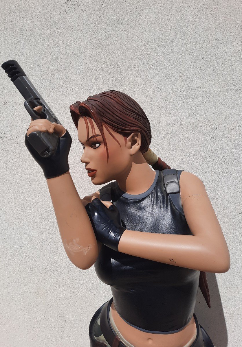 Grande Figurine Tomb Raider-photo-2