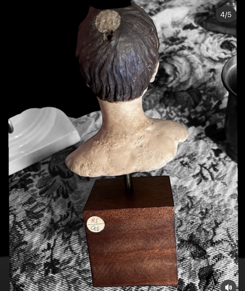 Sculpture en terre cuite d'un enfant-photo-4