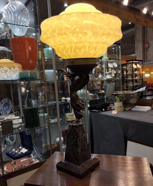 Lampe en bronze, Art déco