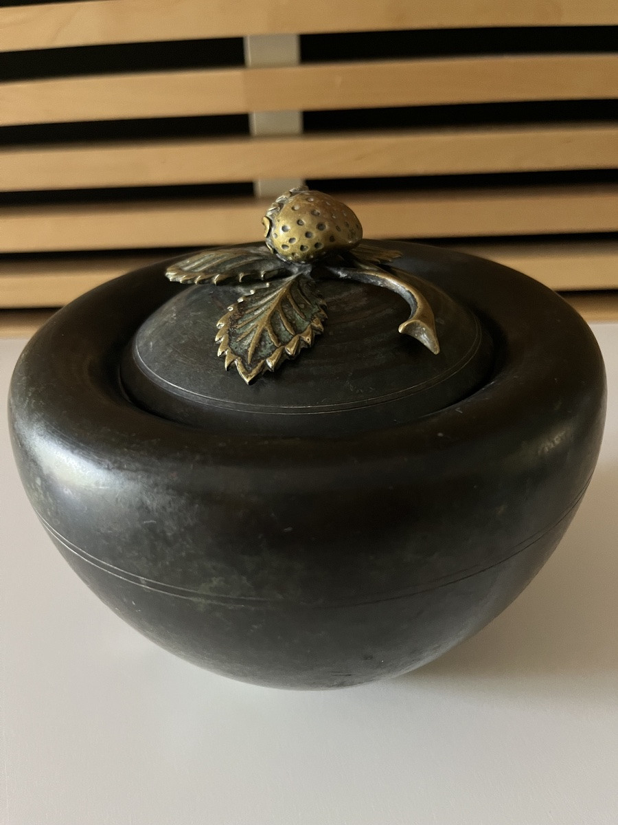 Metal Cup, Art Deco-photo-1