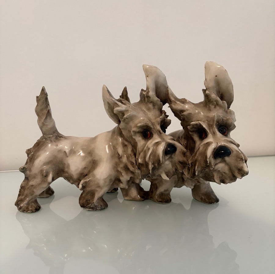 Polychrome Ceramic Sculpture Depicting Two Scottish Terriers – Guido Cacciapuoti, 1940s-photo-2