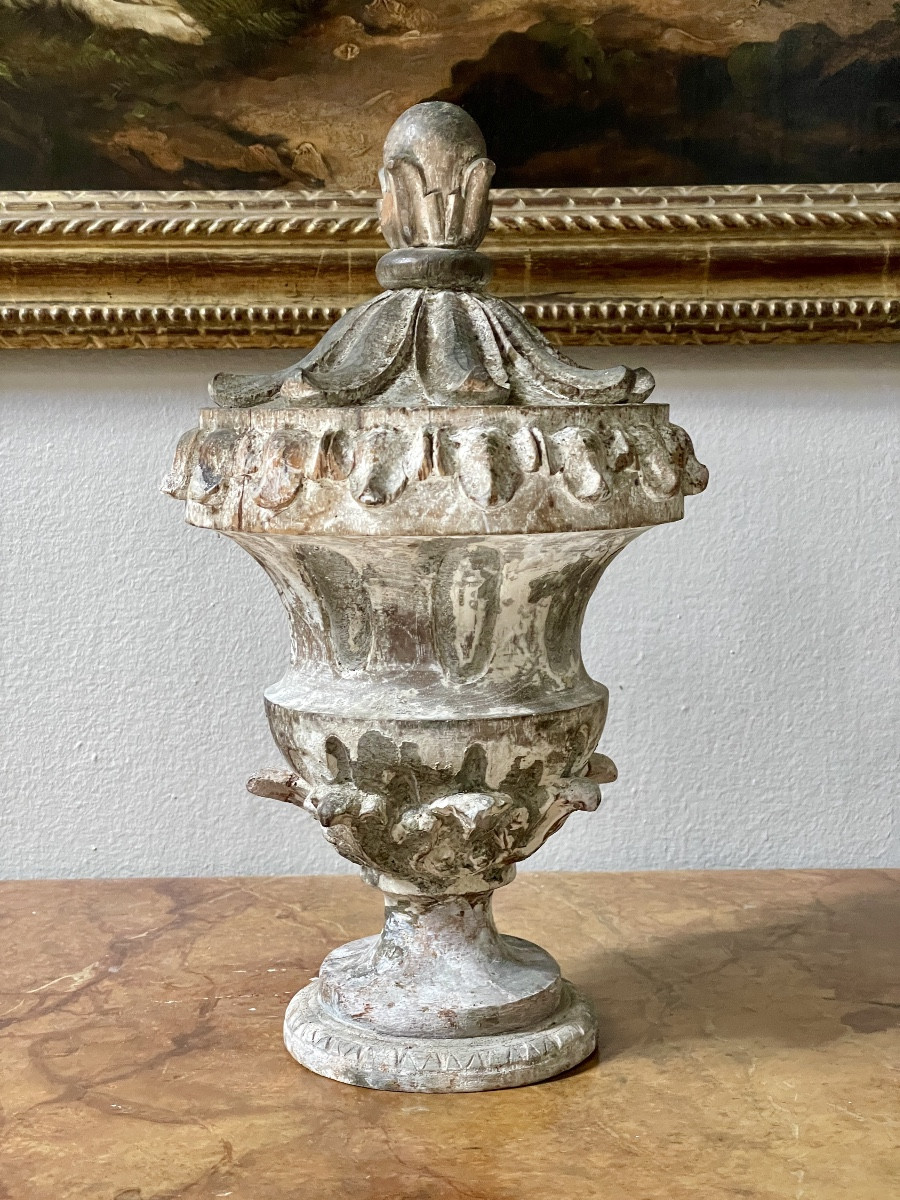 Louis XVI Period Finishing Element