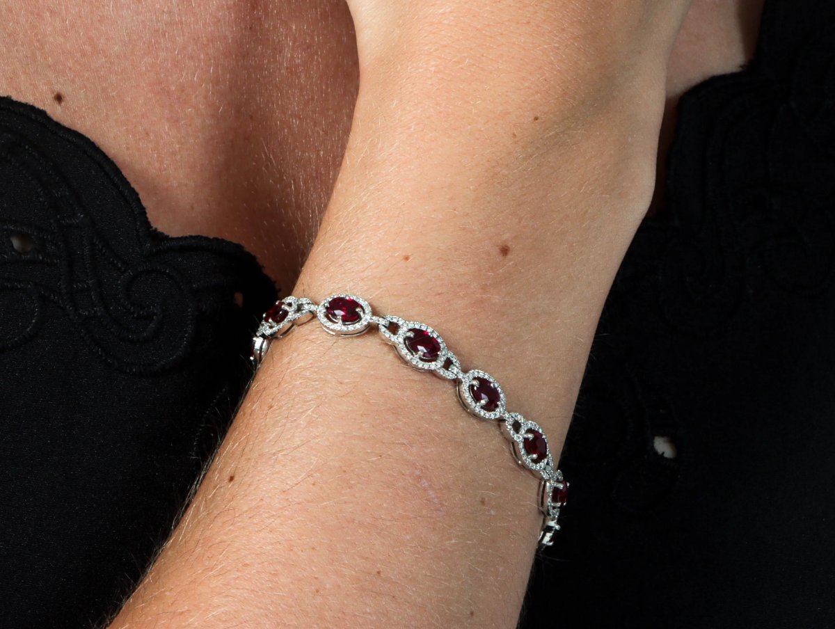 Bracelet Ligne En Or Gris Orné De Treize Rubis Et Diamants-photo-8