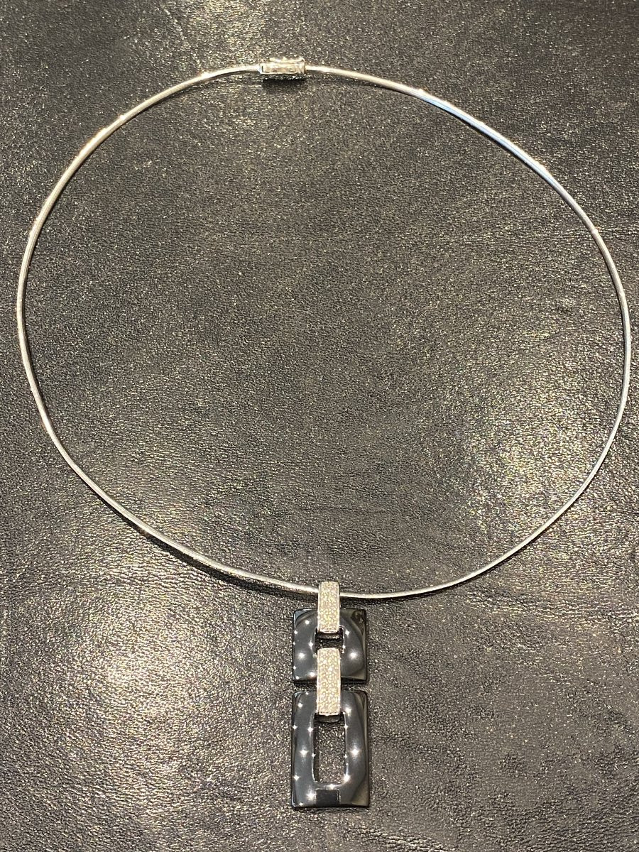 Guy Laroche White Gold And Diamond Ceramic Necklace -photo-4