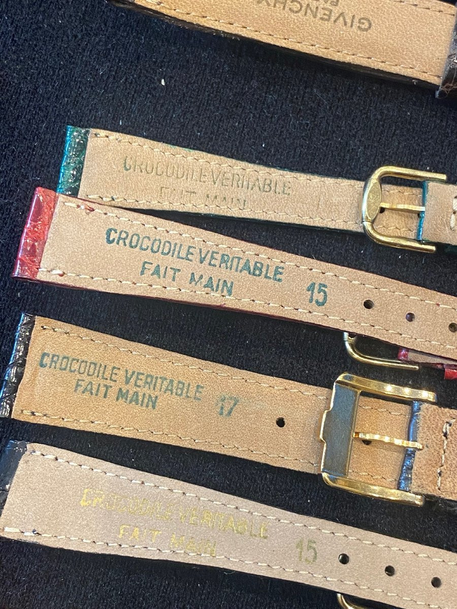 lot de 290 bracelets montres croco  Givenchy  haute qualité-photo-3