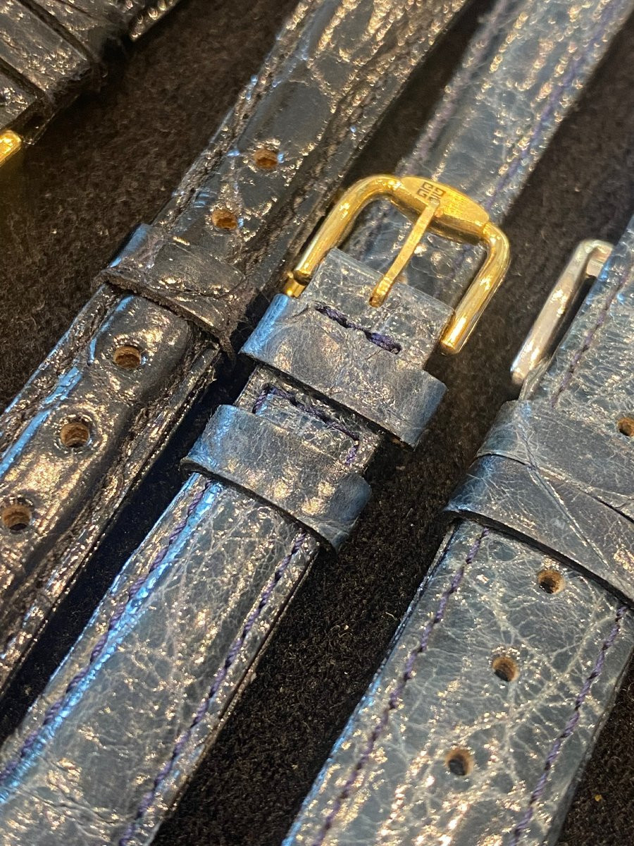 lot de 290 bracelets montres croco  Givenchy  haute qualité-photo-6
