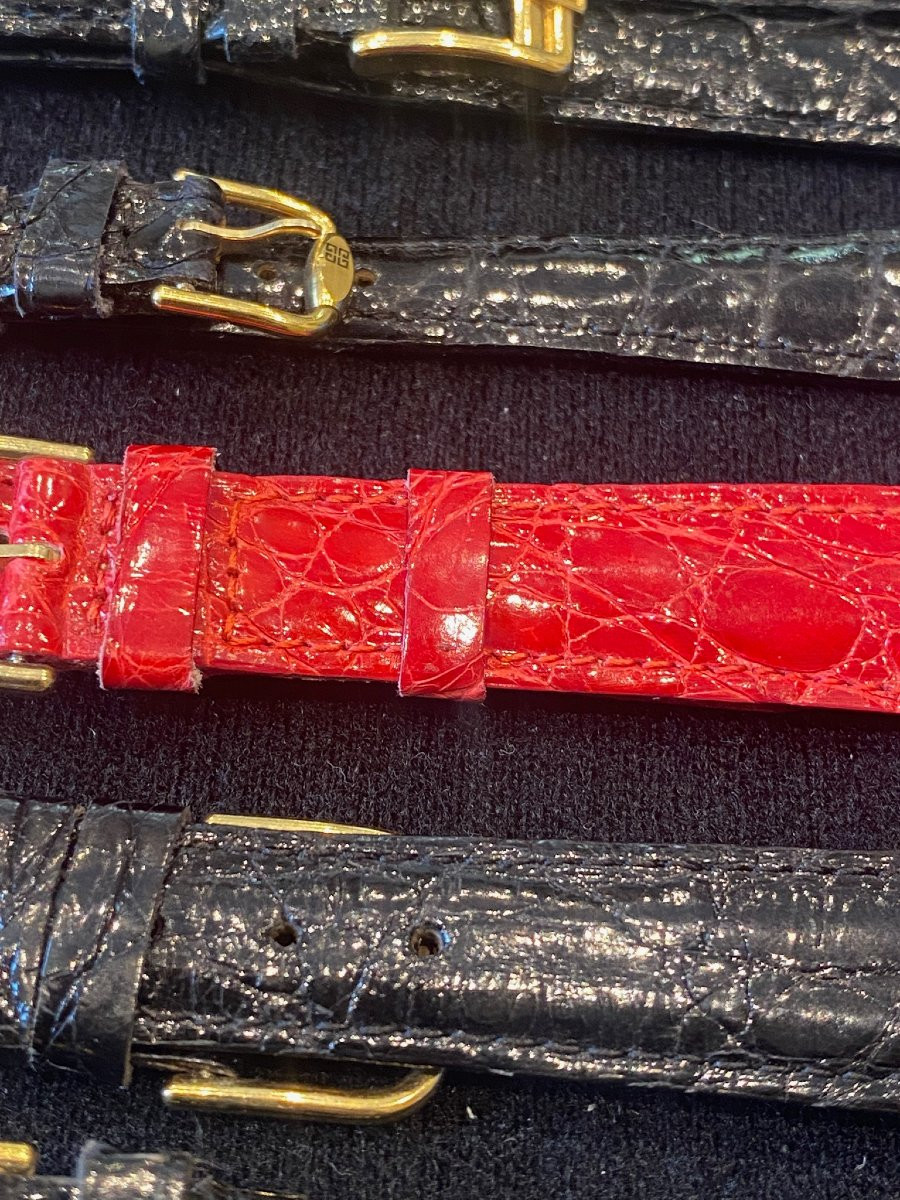 lot de 290 bracelets montres croco  Givenchy  haute qualité-photo-7