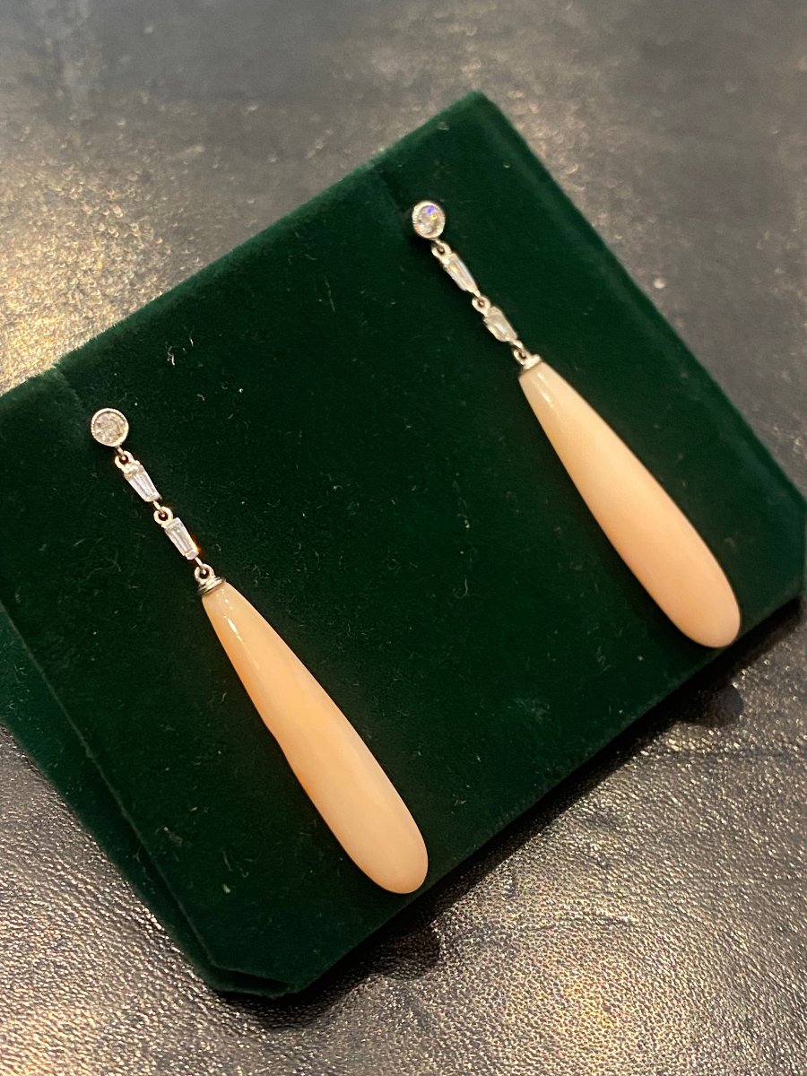 Paire de boucles d'oreille en or blanc 18K diamants-photo-4