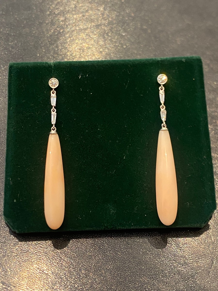 Paire de boucles d'oreille en or blanc 18K diamants