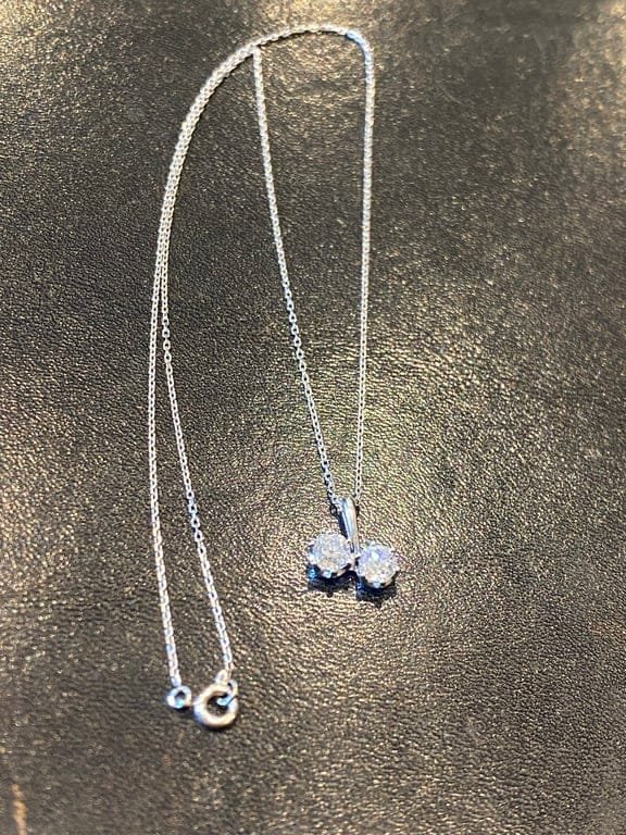 750 Gold Chain And Pendant, "toi Et Moi" Design, With Two Diamonds, 0.55 Carats Each.-photo-2