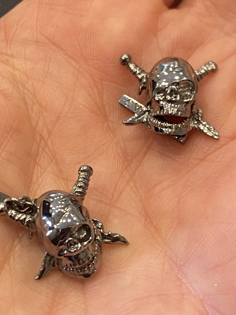 Cufflinks In 18k (750) Black Gold, Skull And Crossbones-photo-4