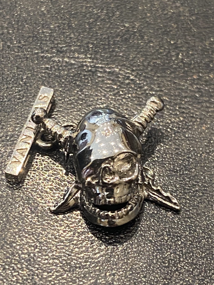 Cufflinks In 18k (750) Black Gold, Skull And Crossbones-photo-3