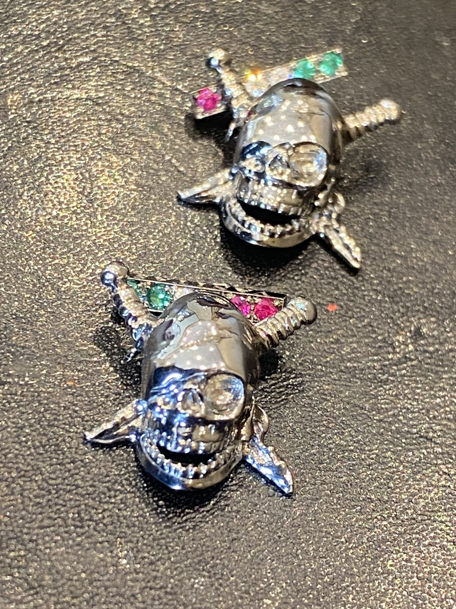 Cufflinks In 18k (750) Black Gold, Skull And Crossbones