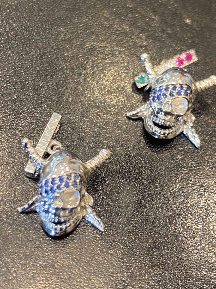 Paire de boutons de manchette En or gris 18k (750) tête de mort-photo-3