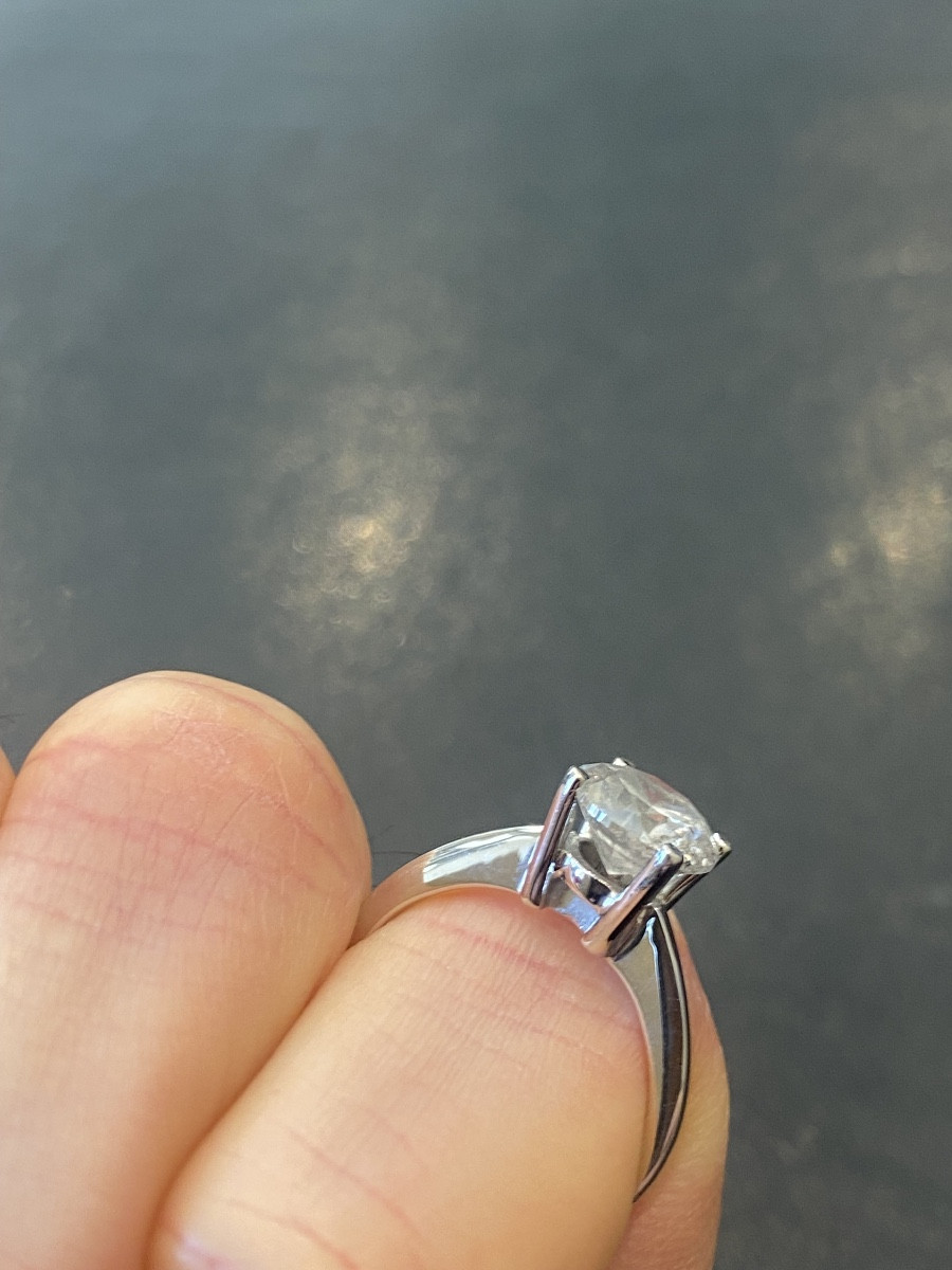 Ring Solitaire Diamond 2.06 Carats With Certificate-photo-4