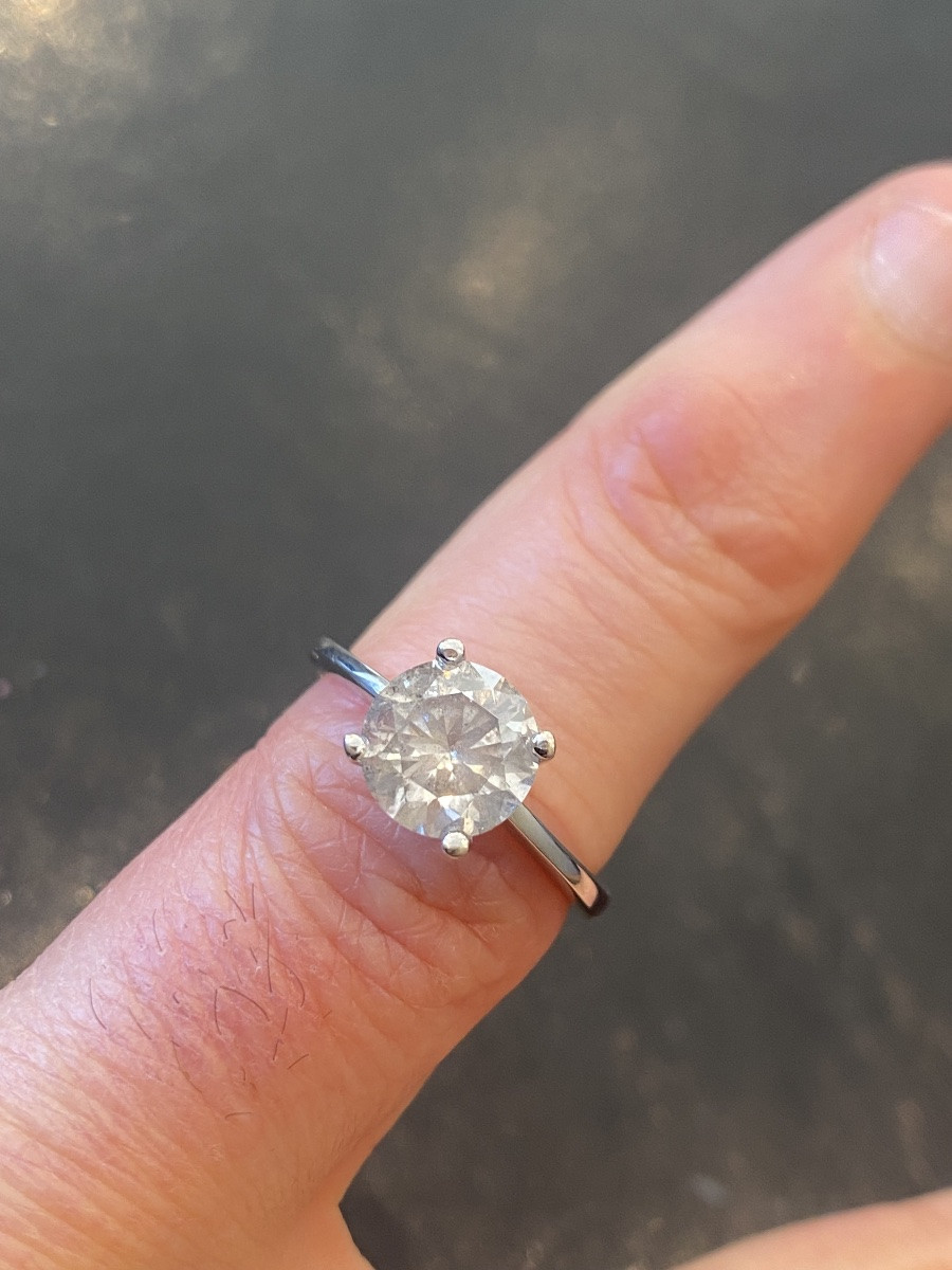Ring Solitaire Diamond 2.06 Carats With Certificate-photo-5