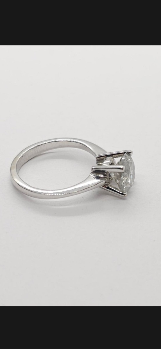 Ring Solitaire Diamond 2.06 Carats With Certificate-photo-7