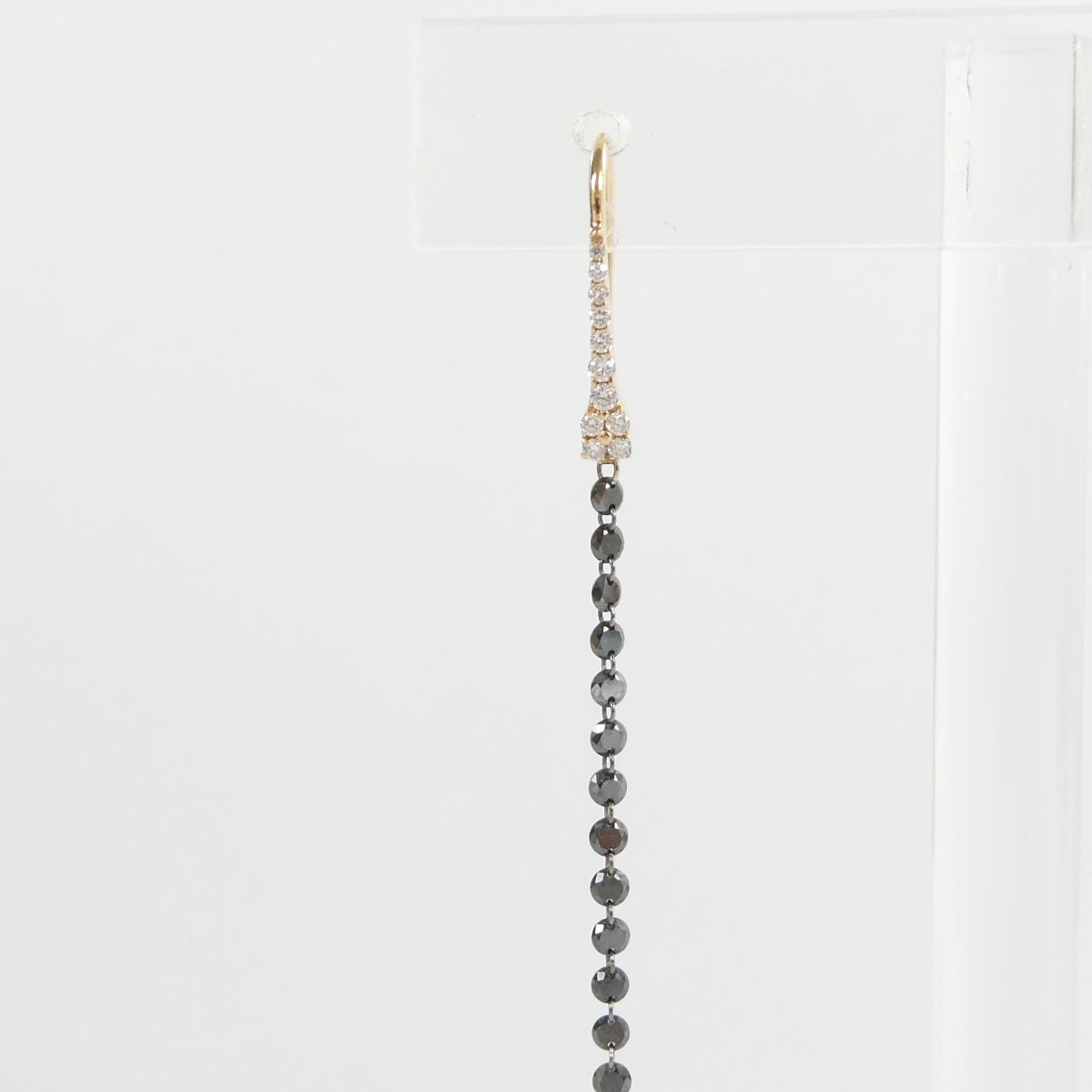 Paire de pendants d'oreille diamants noirs et blancs or 18 cts-photo-2