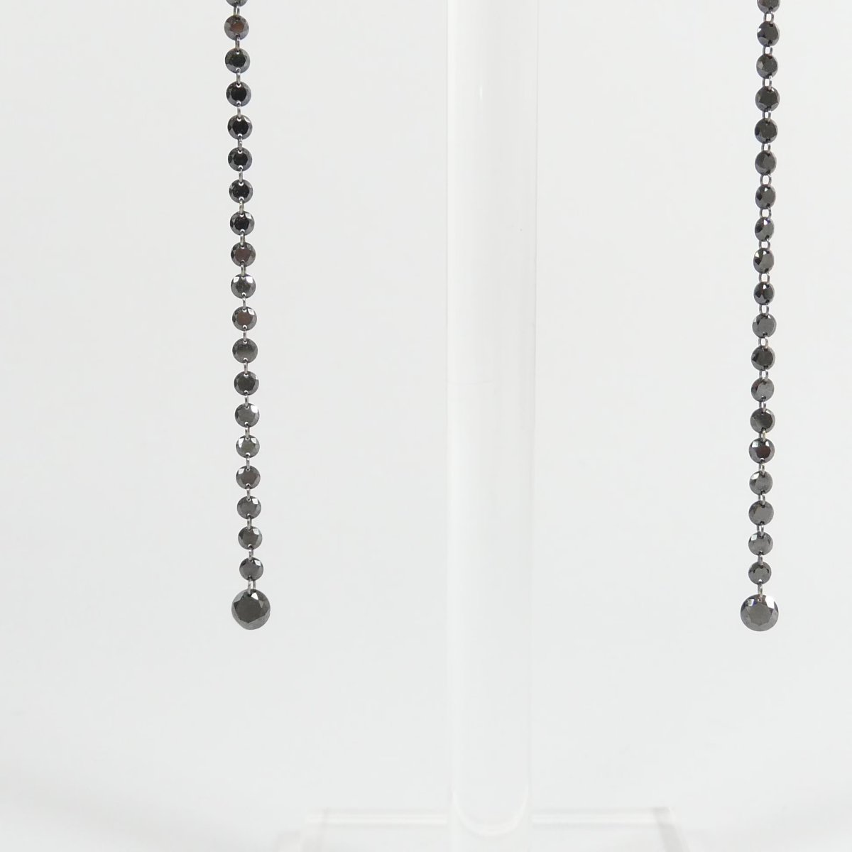 Paire de pendants d'oreille diamants noirs et blancs or 18 cts-photo-4