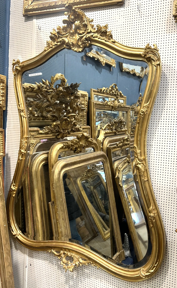 Miroir Louis XV tarabiscoté 108x152 cm