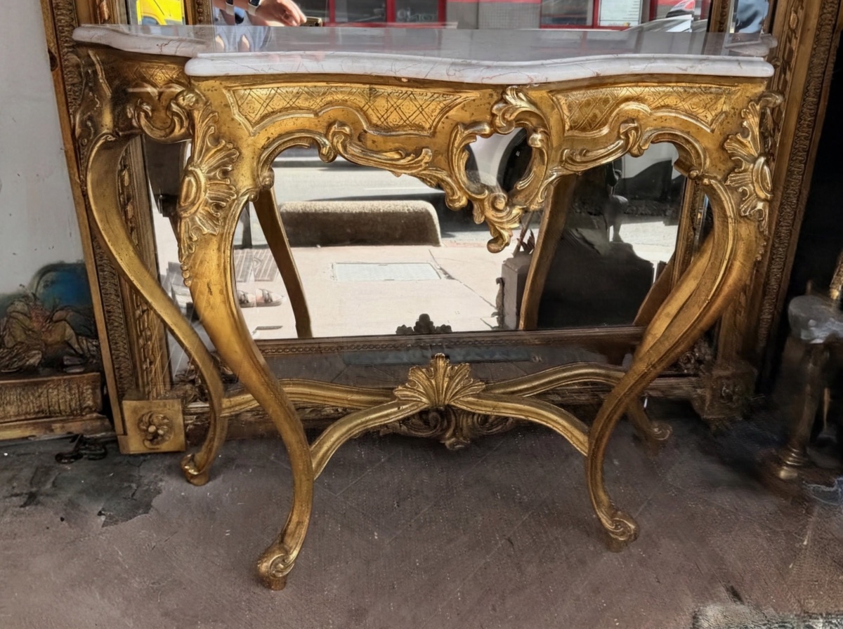 Console en bois doré 