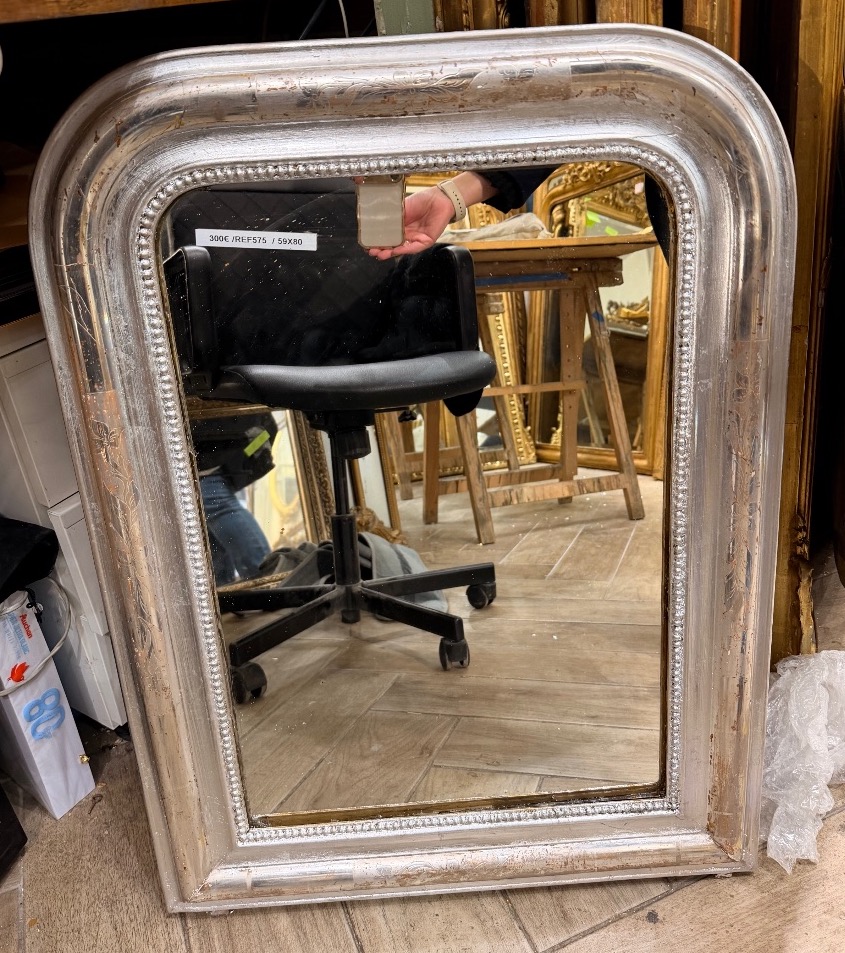 Petit miroir Louis Philippe argenté 59x80 cm