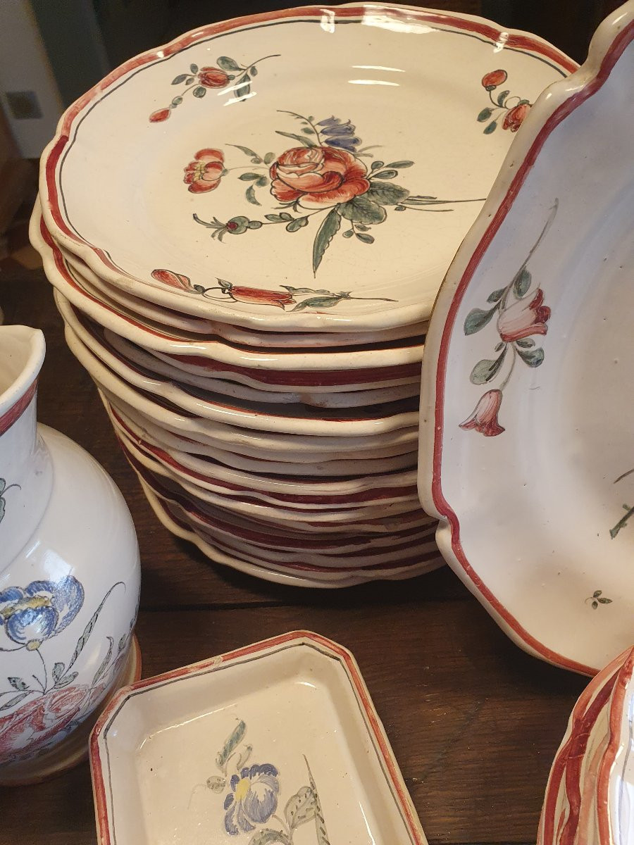 Part Of An Earthenware Table Service-photo-5