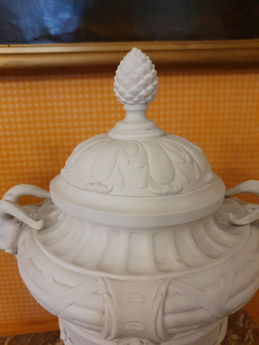 Paire de grandes cassolettes en biscuit de porcelaine 19e-photo-7