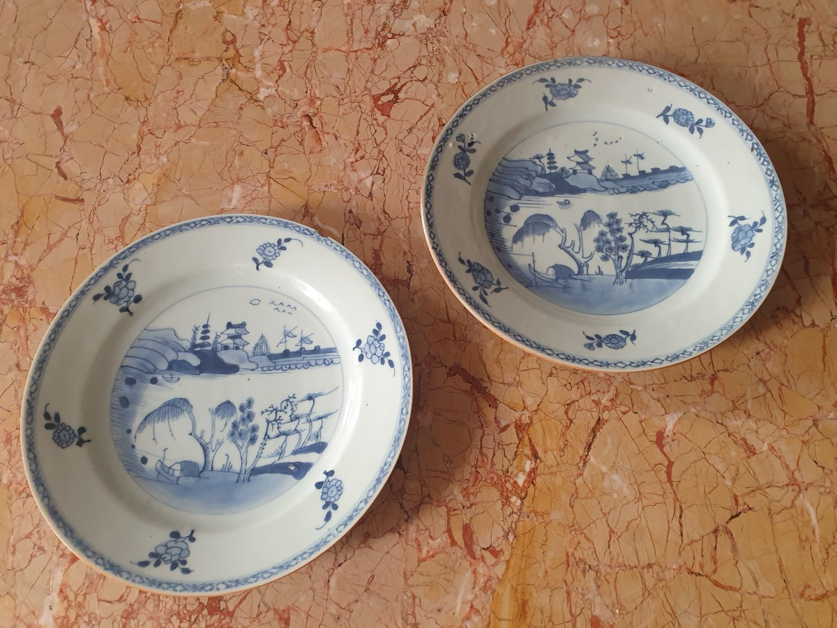 Pair Of 18th Century Chinese Plates 