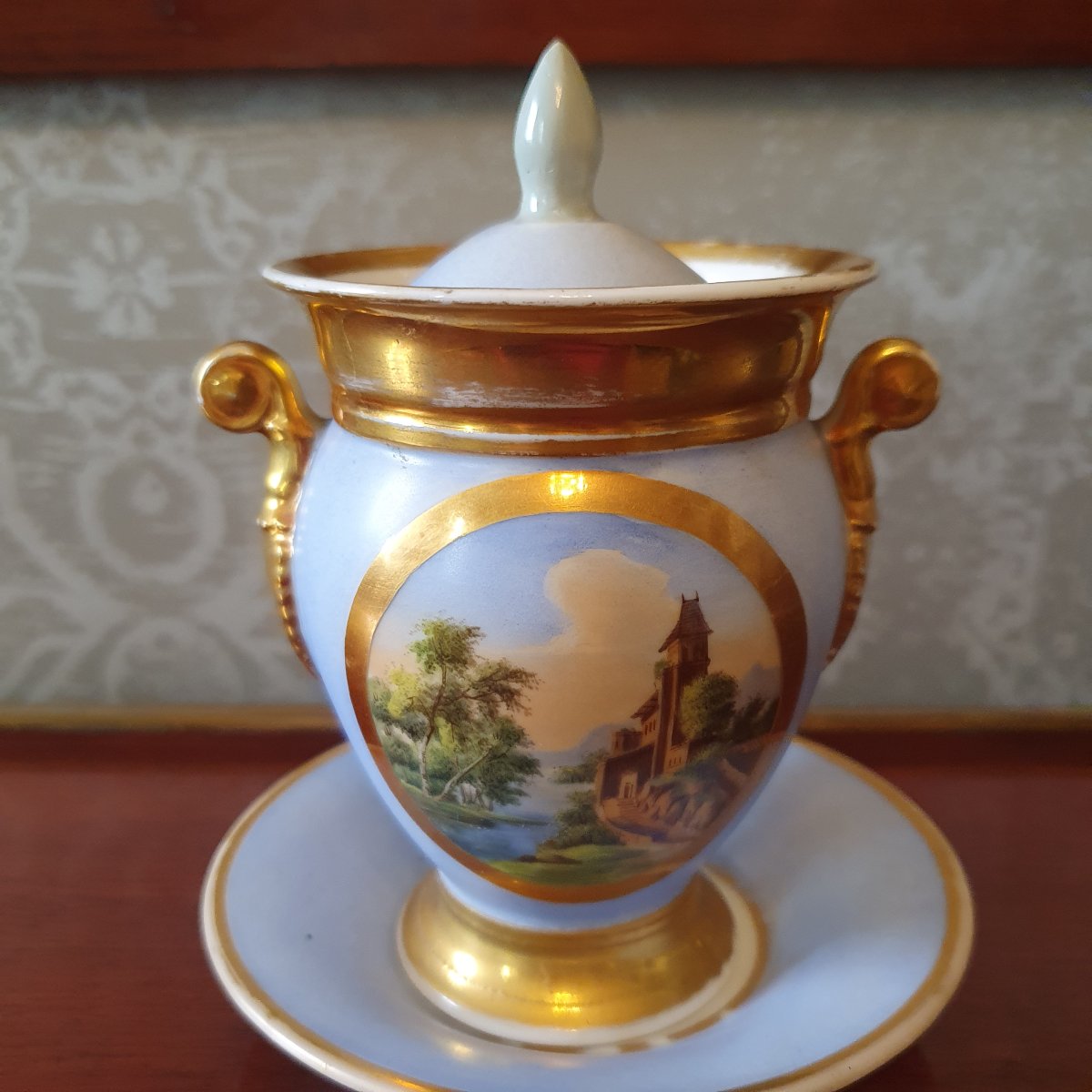 19th-century Porcelain Sugar Bowl