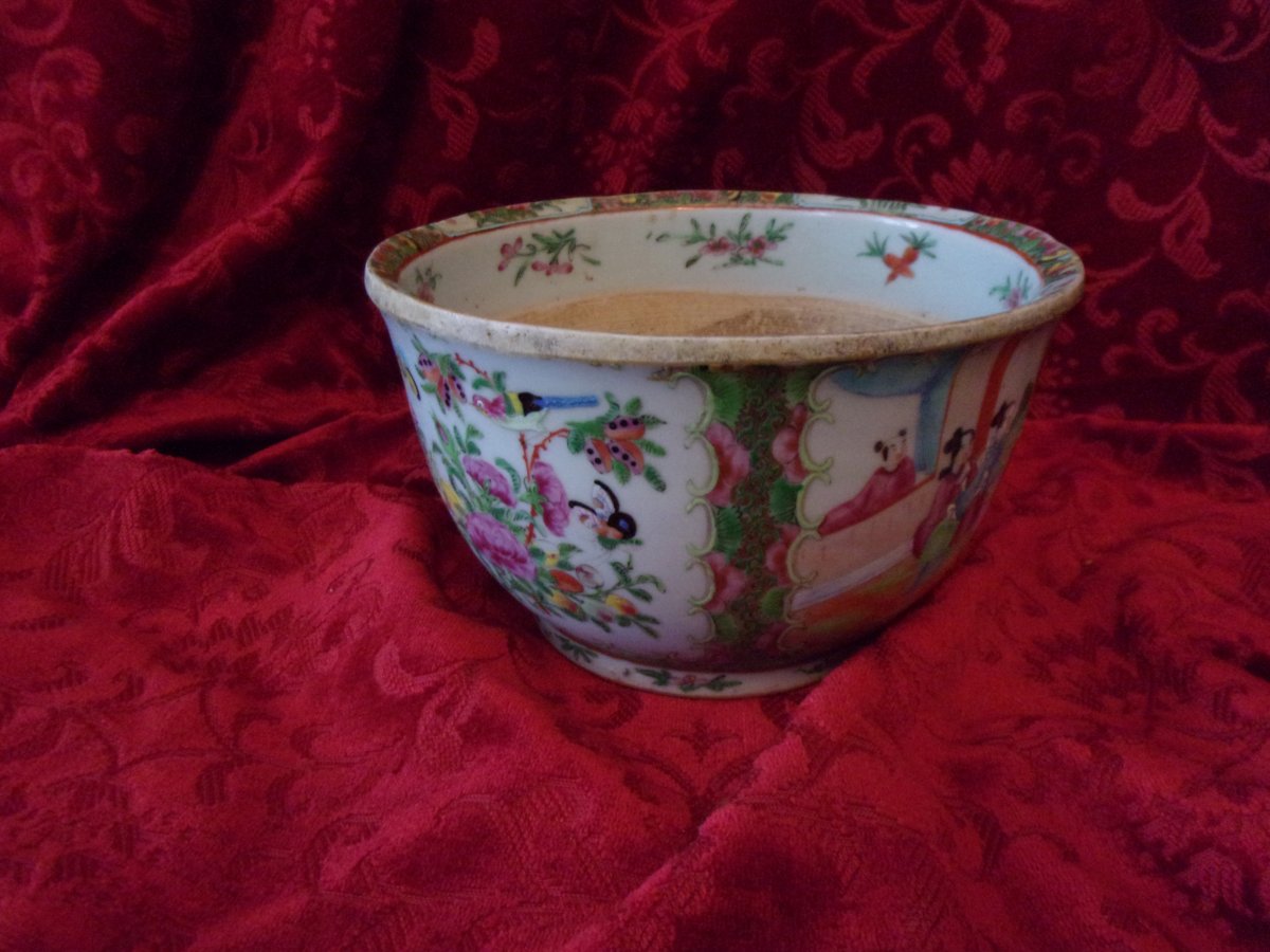 Nineteenth Canton Porcelain Cache Pot-photo-2