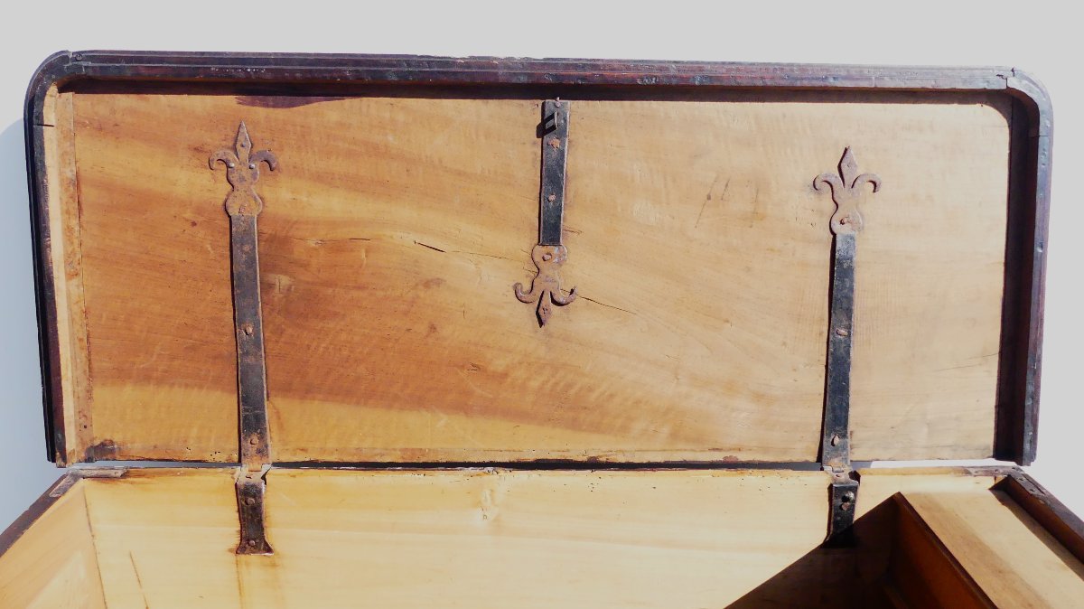 C.V.F 1725 Coffre aristocratique-photo-2