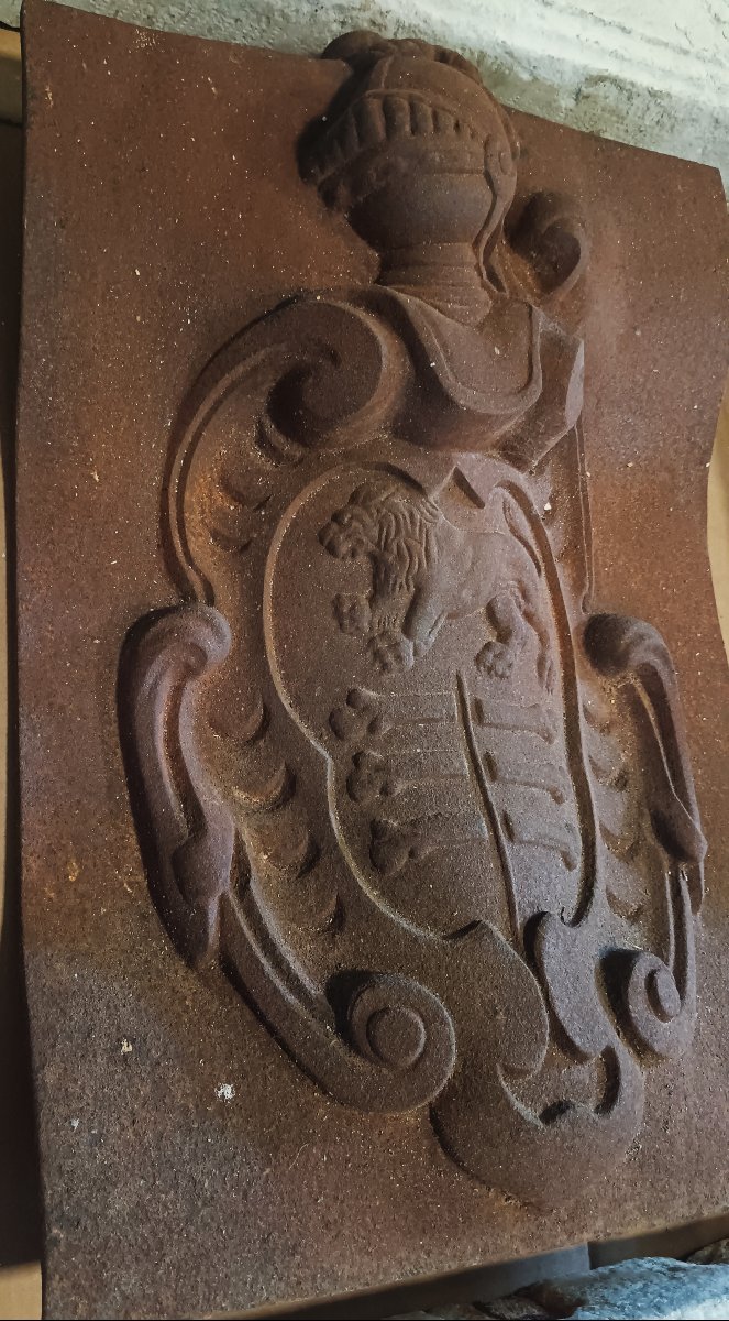 Ancient Coat Of Arms-photo-1