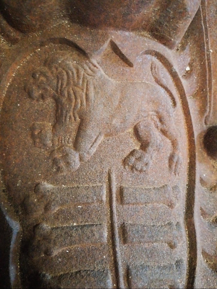Ancient Coat Of Arms-photo-2