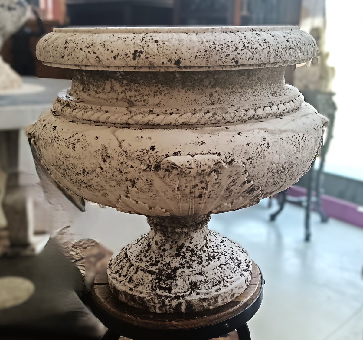 Grand vase néoclassique Piedmont-photo-2