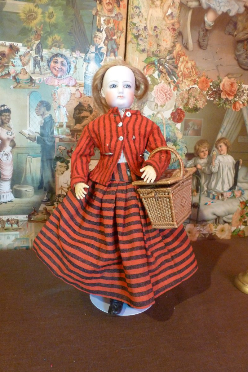 Petit et Dumoutier : Poupée de mode et son trousseau. Premier modèle de cette maison .-photo-1