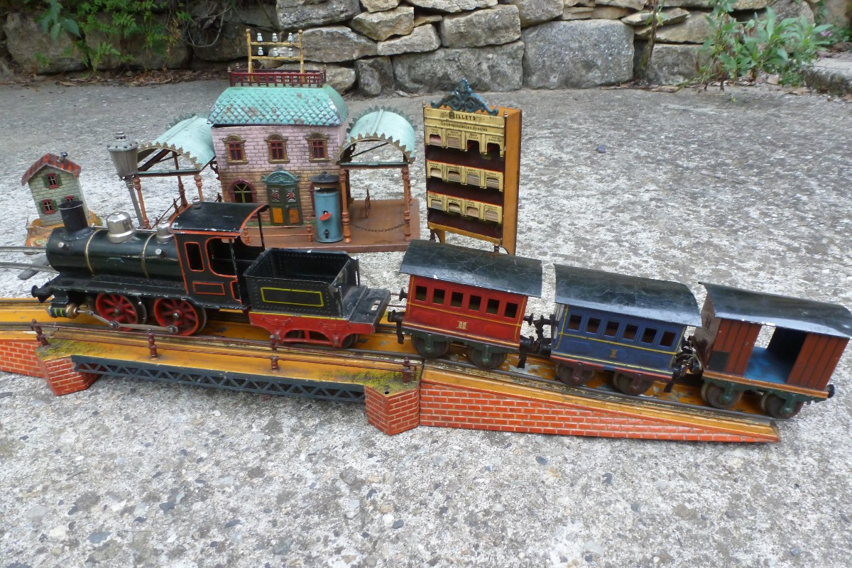 Train et accessoires par BING et MARKLING