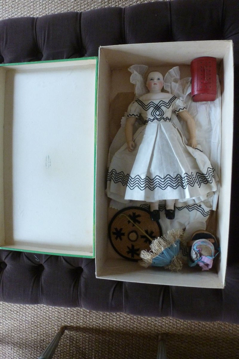 Maison Huret: Dolls, Clothes, Accessories And Boxes.-photo-8