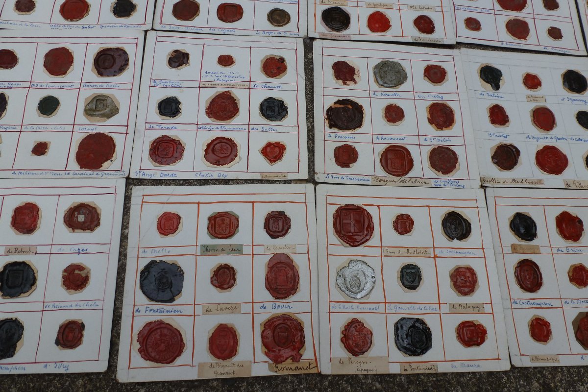 Collection Of 35 Seal Impression Plates -photo-4