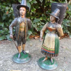 Couple de statuette en tole peinte XIX e siecle 