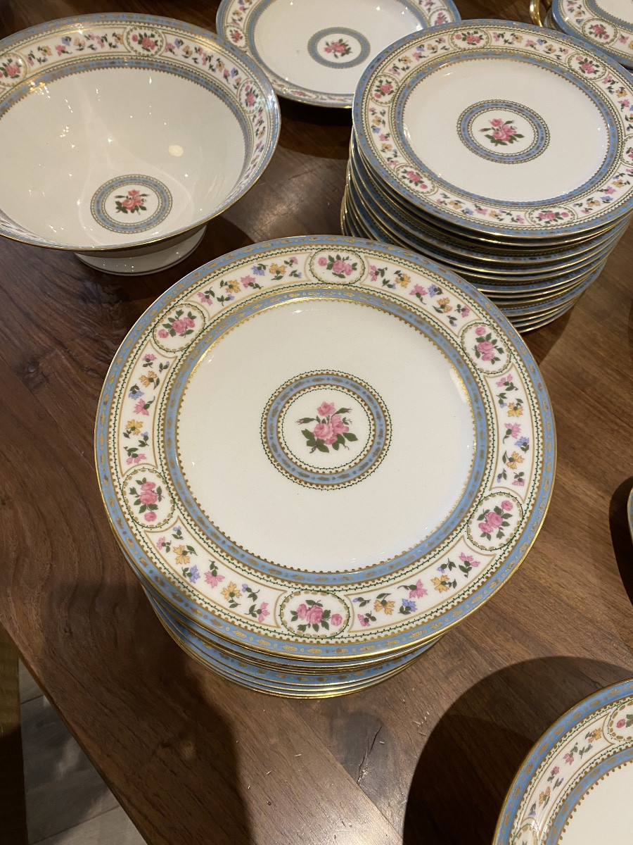 Limoges 84-piece Dinner Service -photo-2