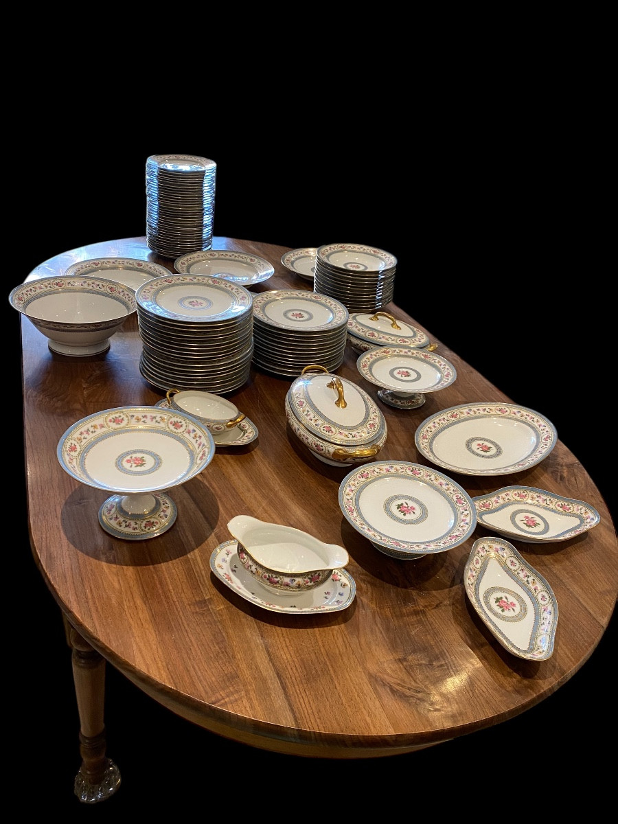 Limoges 84-piece Dinner Service 