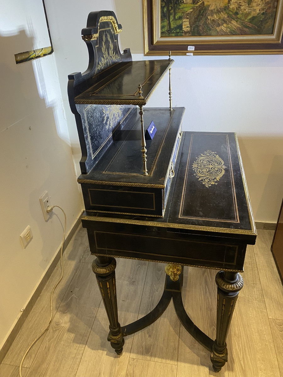 Napoleon III Desk -photo-4