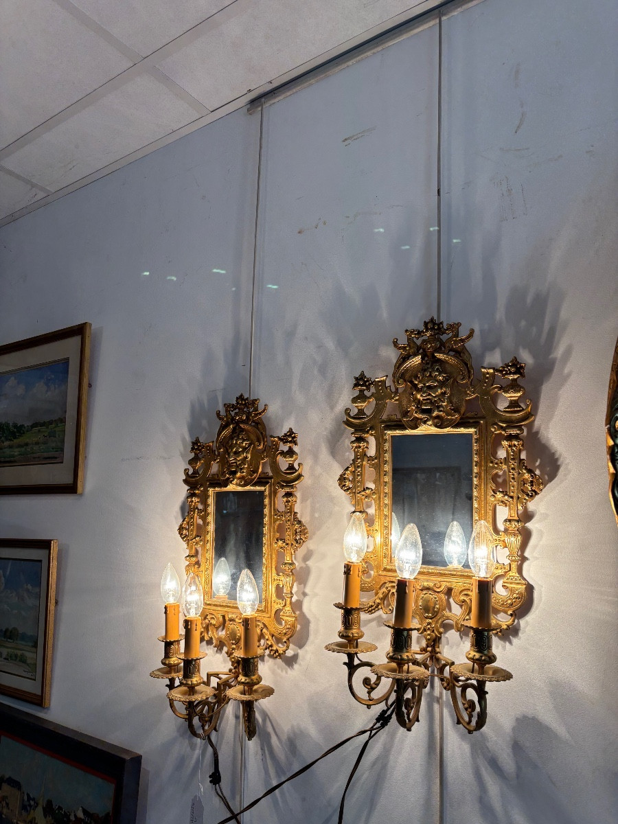 Pair Of Gilded Bronze Sconces N |||