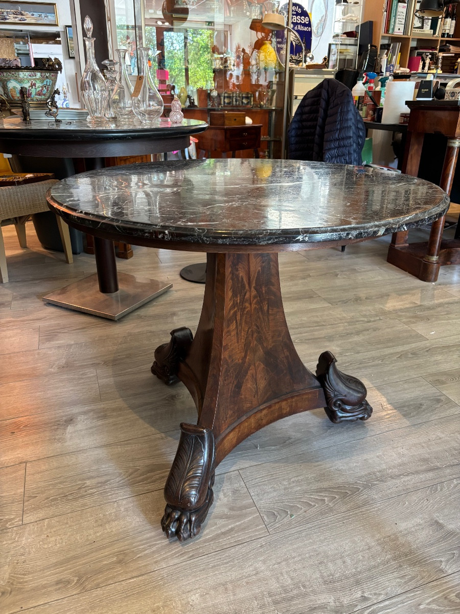 Pedestal Table 19 Iem