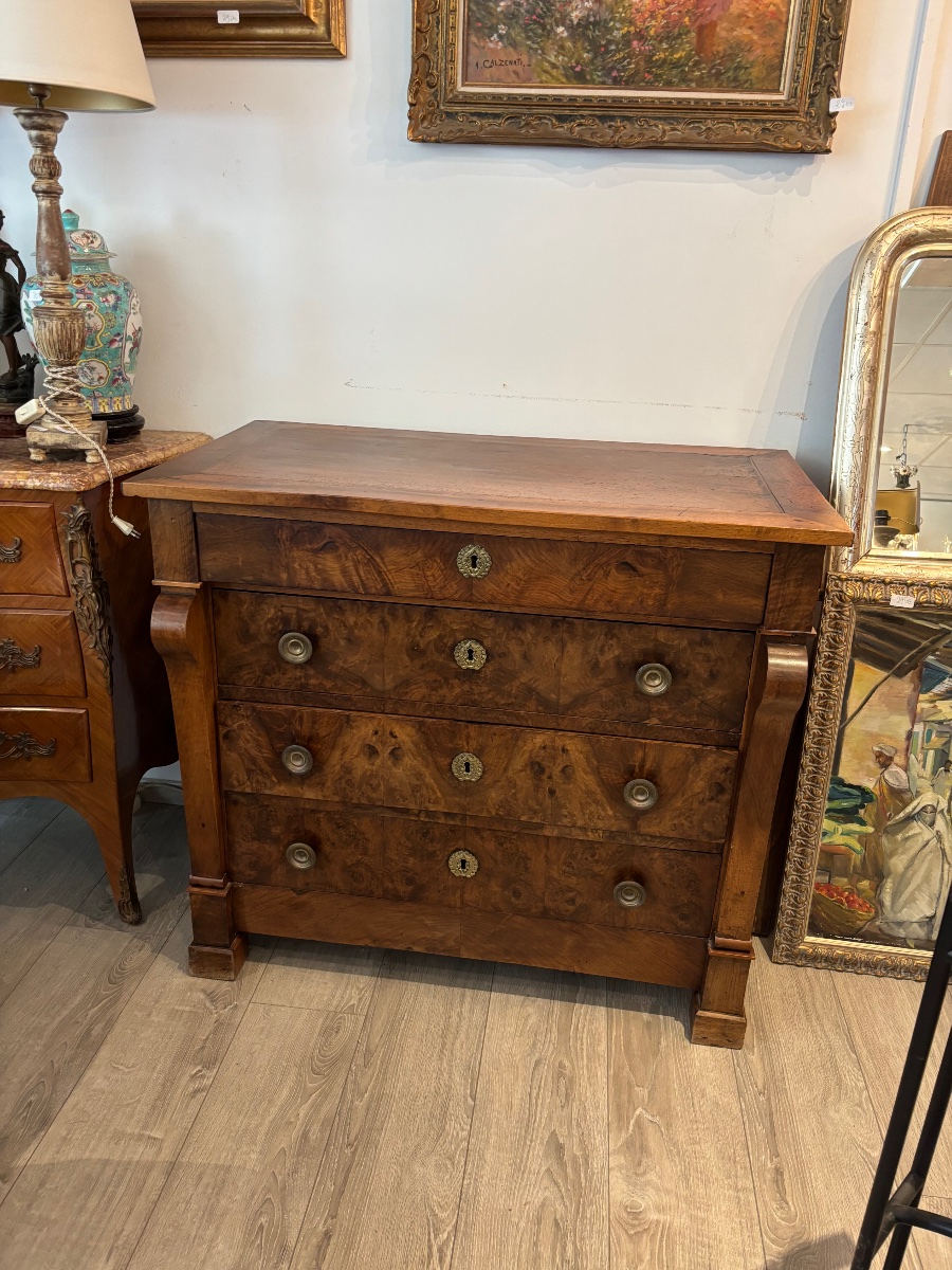 Commode 19 iem ronce de noyer 