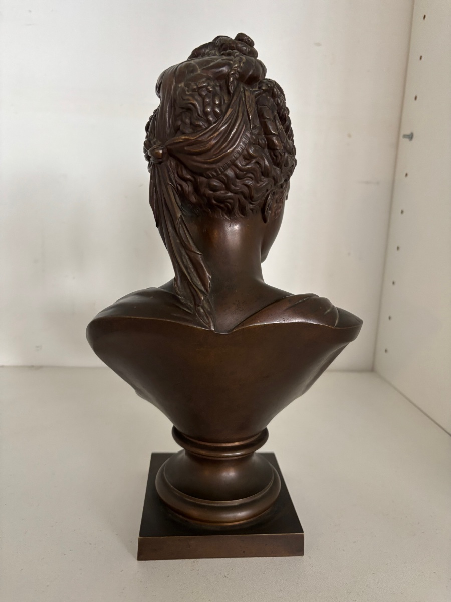 Bronze Statue Of Diane De Poitiers -photo-4