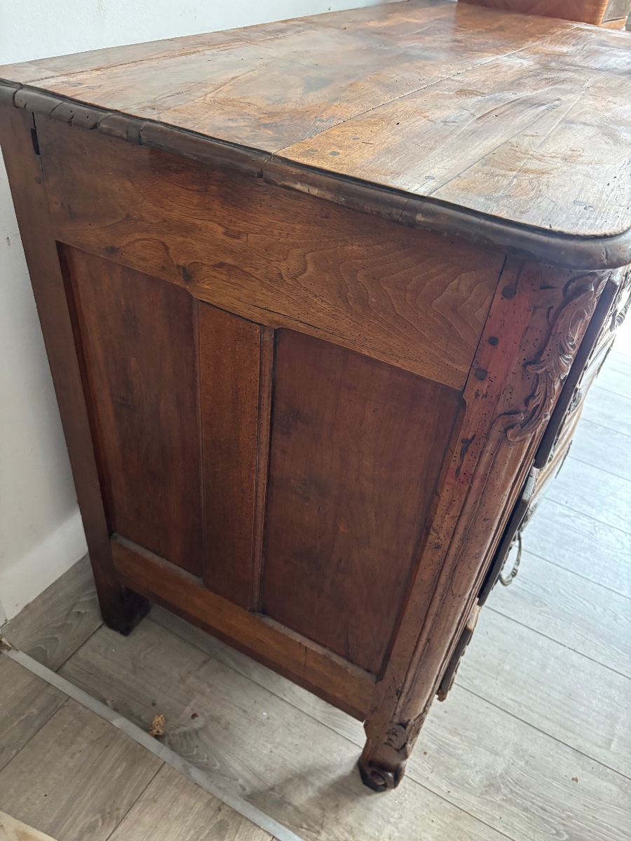 18th-century Lyon-style Chest Of Drawers, Walnut   -photo-1