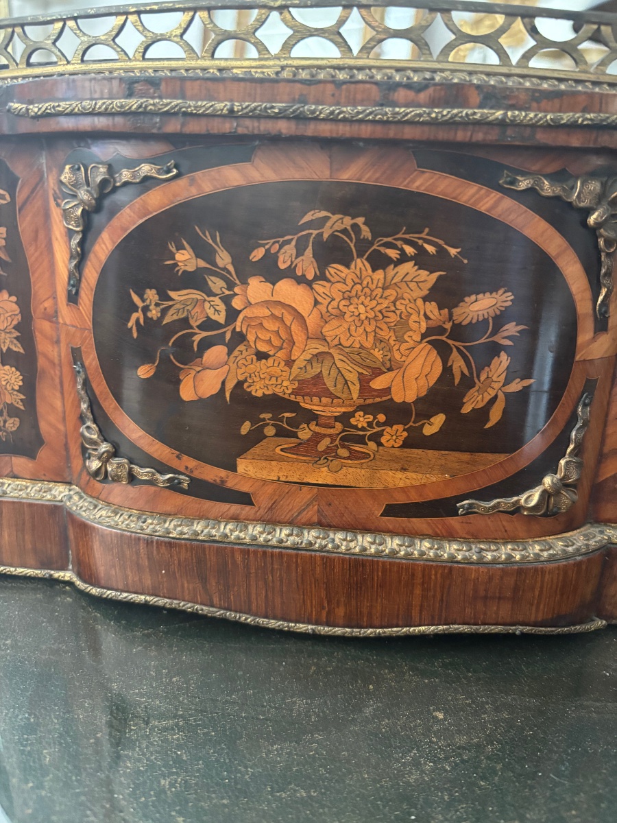 Marquetry Planter -photo-1