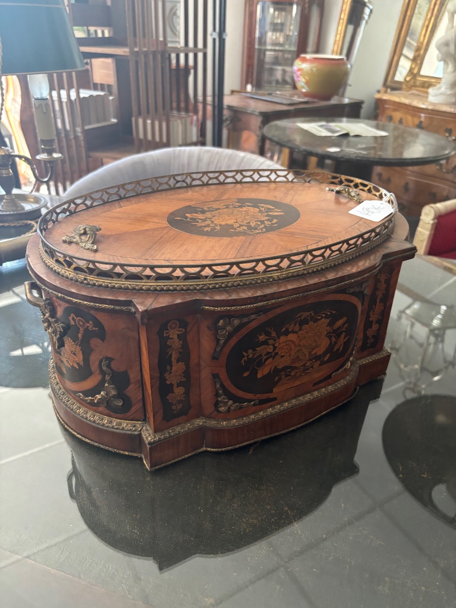 Marquetry Planter -photo-3